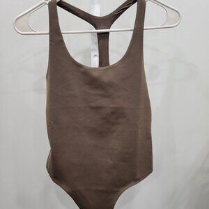 ALO YOGA Sleek Back Body Suit Expresso Size Medium New Never Worn